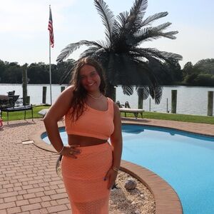 Meet your Posher, Kayla